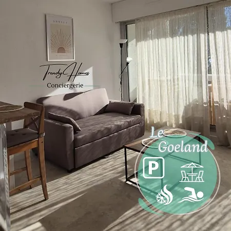 Climatise Avec Terrasse, Piscine Et Parking Dans Le Beau Quartier Du Ponant *