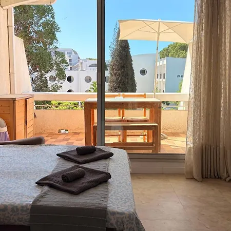 Climatise Avec Terrasse, Piscine Et Parking Dans Le Beau Quartier Du Ponant Apartman La Grande-Motte